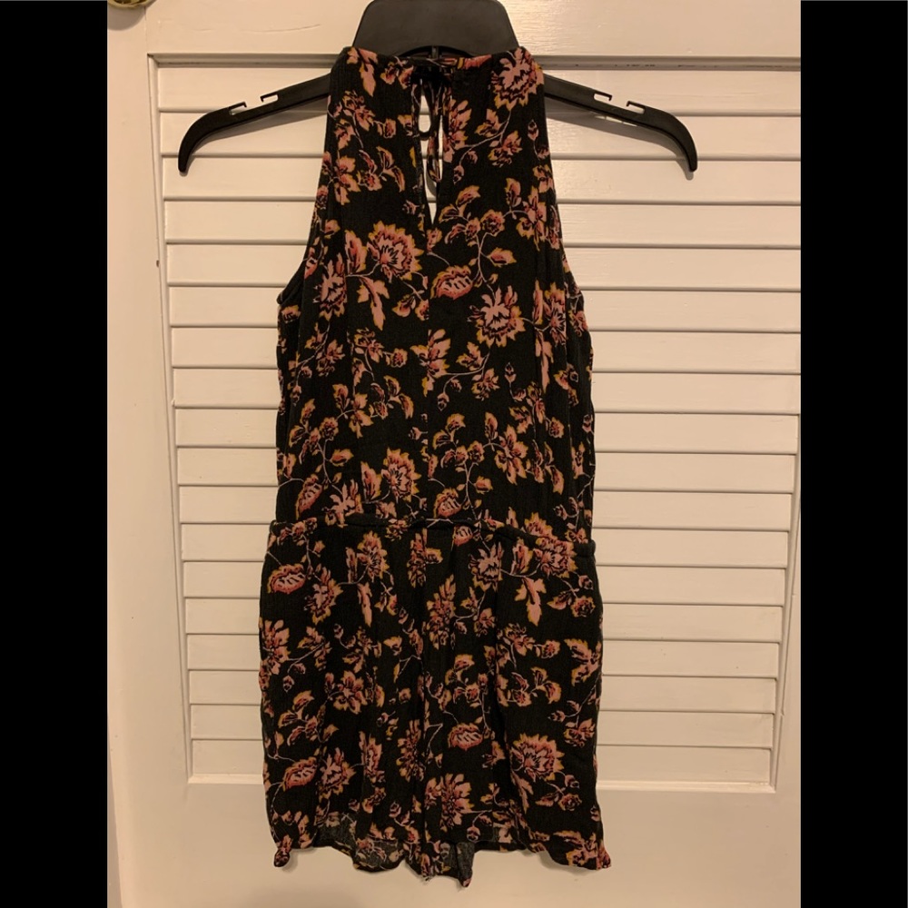 Aeropostale Floral short romper